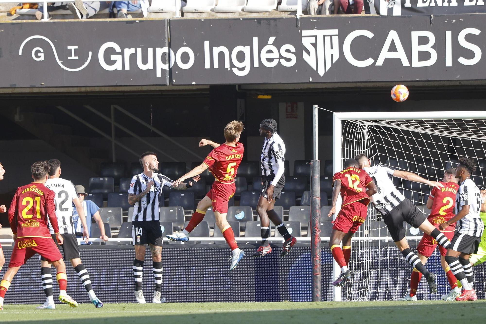 La victoria del FC Cartagena ante el Racing, en imágenes