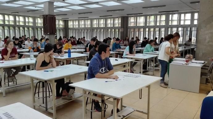 Más de 5.000 alumnos se presentan a la EBAU en la provincia de Las Palmas