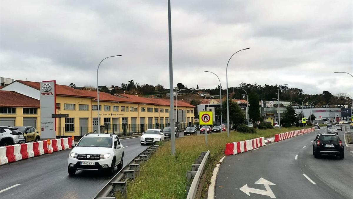 Punto de la AC-12 donde se quitará la señal y las vallas para permitir de nuevo el cambio de sentido. |  // L.O.