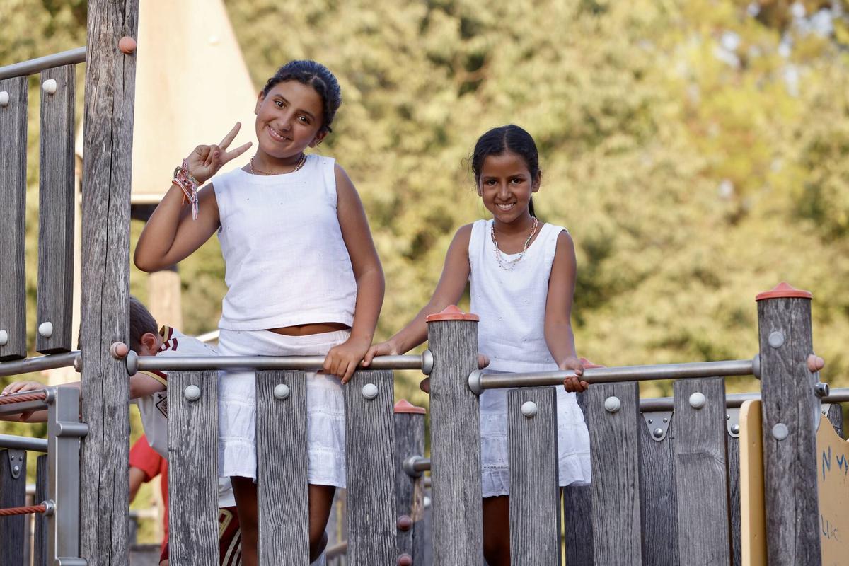 Los niños saharauis disfrutan de la Ciudad de los Niños