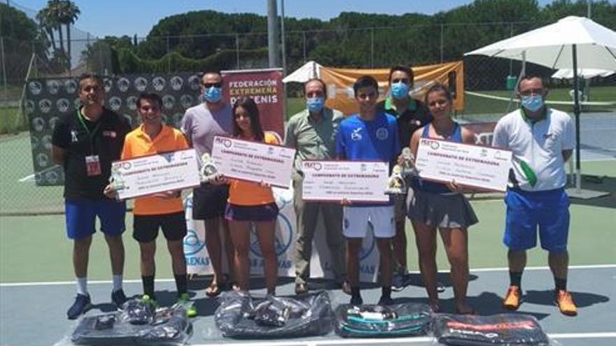 Fernando Bulnes y Luzía Risquete se llevan el Campeonato de Extremadura junior