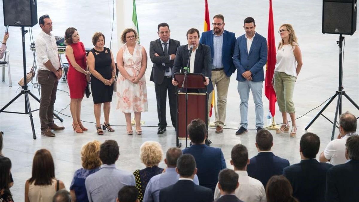 Vara cree que la ubicación de Extremadura ofrece oportunidades para el sector de logística