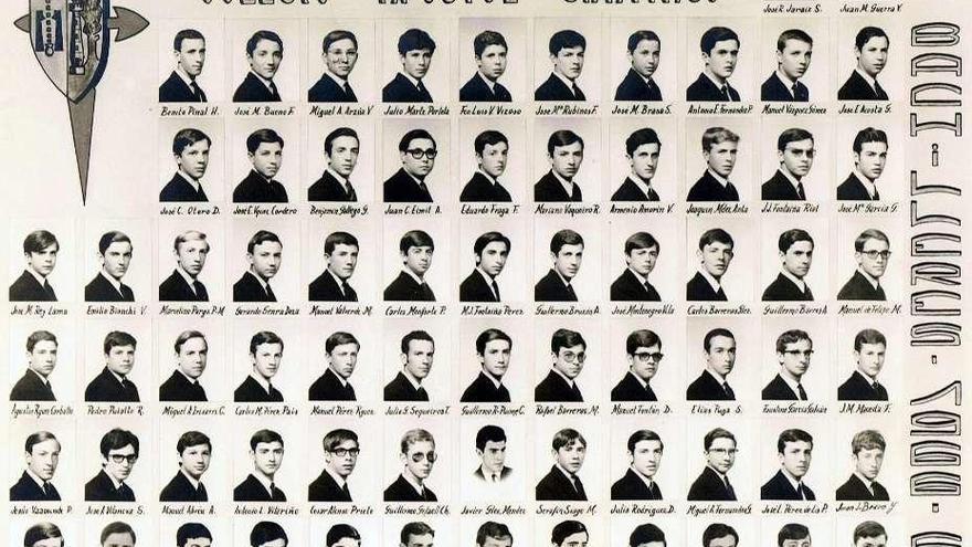 La orla de alumnos con el Bachillerato Superior cumplido aquel año 1968 . // FdV