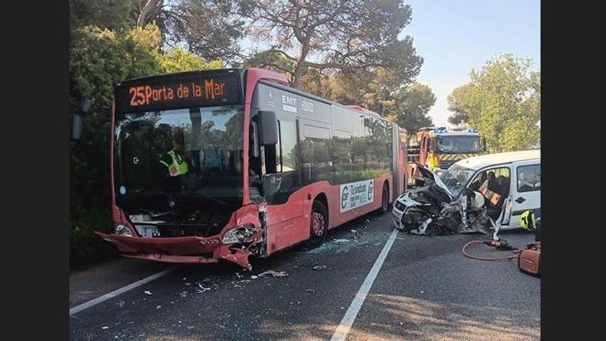 Accidente de tráfico en la carretera de El Saler