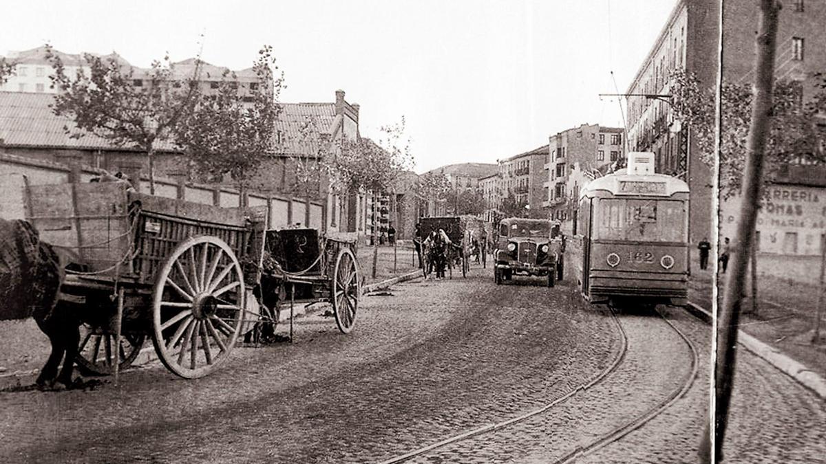 Tramo del paseo María Agustín descendente desde el Portillo, 1955