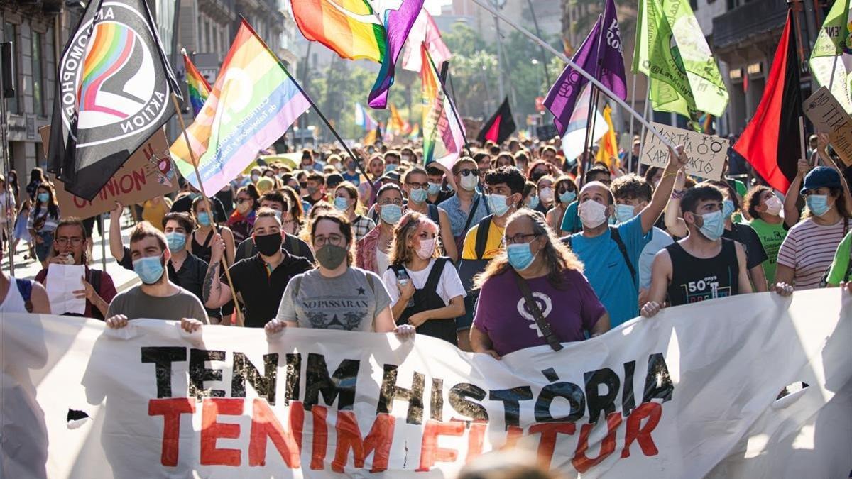 Manifestación del Orgullo LGTBI, este sábado en Barcelona, con el lema 'Tenemos historia, tenemos futuro'.