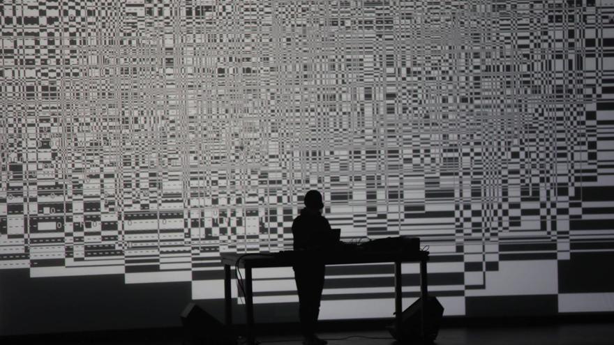 El LEV Festival vibra al ritmo de  Ryoji Ikeda y examina las claves del hiphop