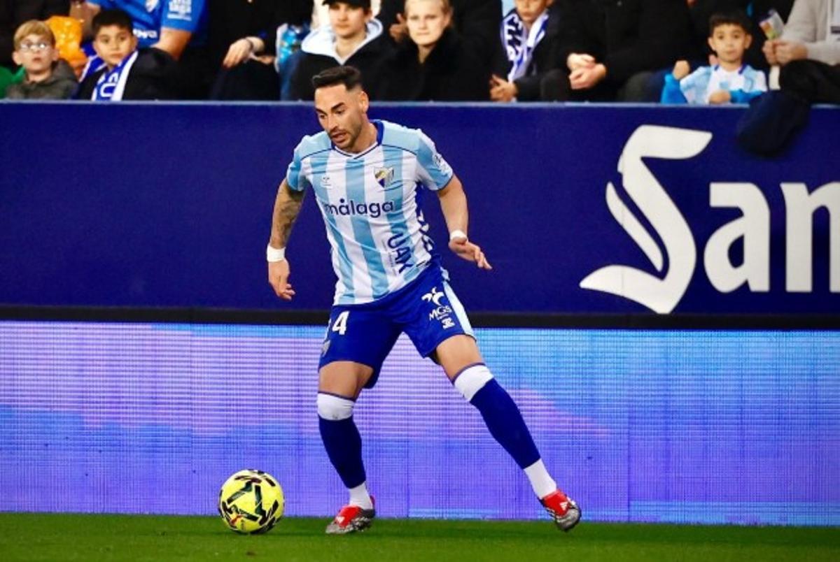 Víctor García, frente al Valladolid.
