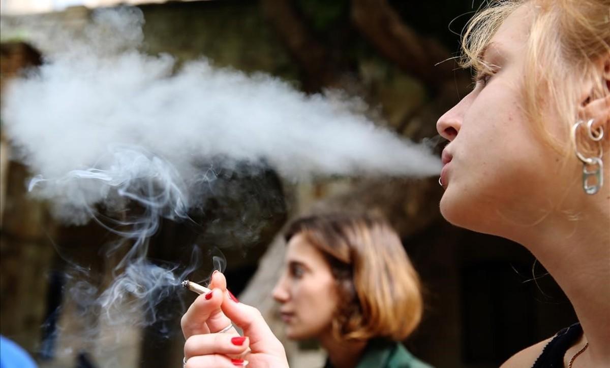 Contra la crisis, tabaco de liar