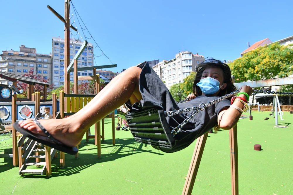 Los niños regresan a los parques de Pontevedra