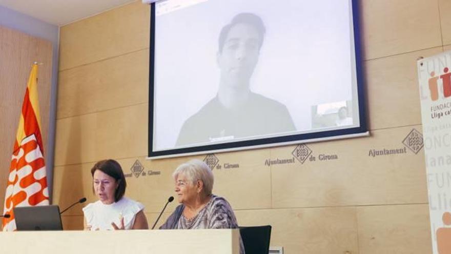 Marta Madrenas i Lluïsa Ferrer presenten la gala.