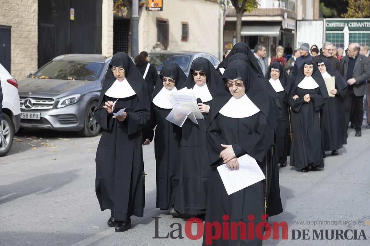 Así ha sido el traslado del cuatro y la reliquia de Santa Teresa de Jornet desde el Asilo hasta la Parroquia de la Concepción en Caravaca