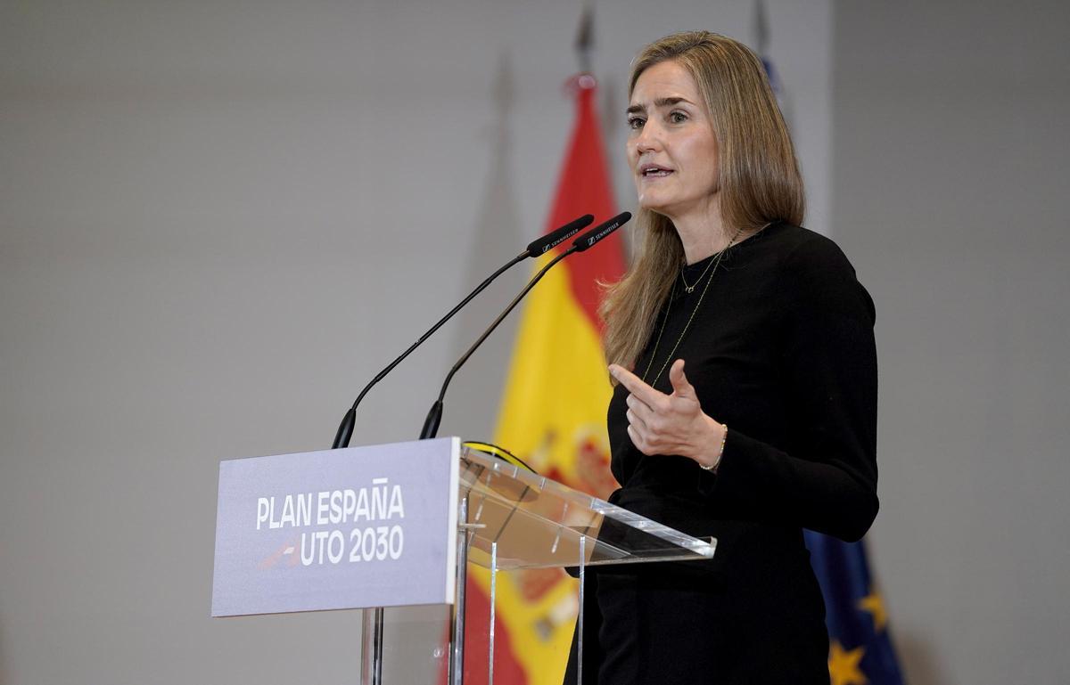 El presidente del Gobierno, Pedro Sánchez, durante el acto de presentación del Plan España Auto 2030, en el Ministerio de Industria y Turismo, en Madrid. En el acto intervendrán también la vicepresidenta tercera y ministra para la Transición Ecológica y el Reto Demográfico, Sara Aagesen, y el ministro de Industria y Turismo, Jordi Hereu y Josep Maria Recasens, presidente de la ANFAC.