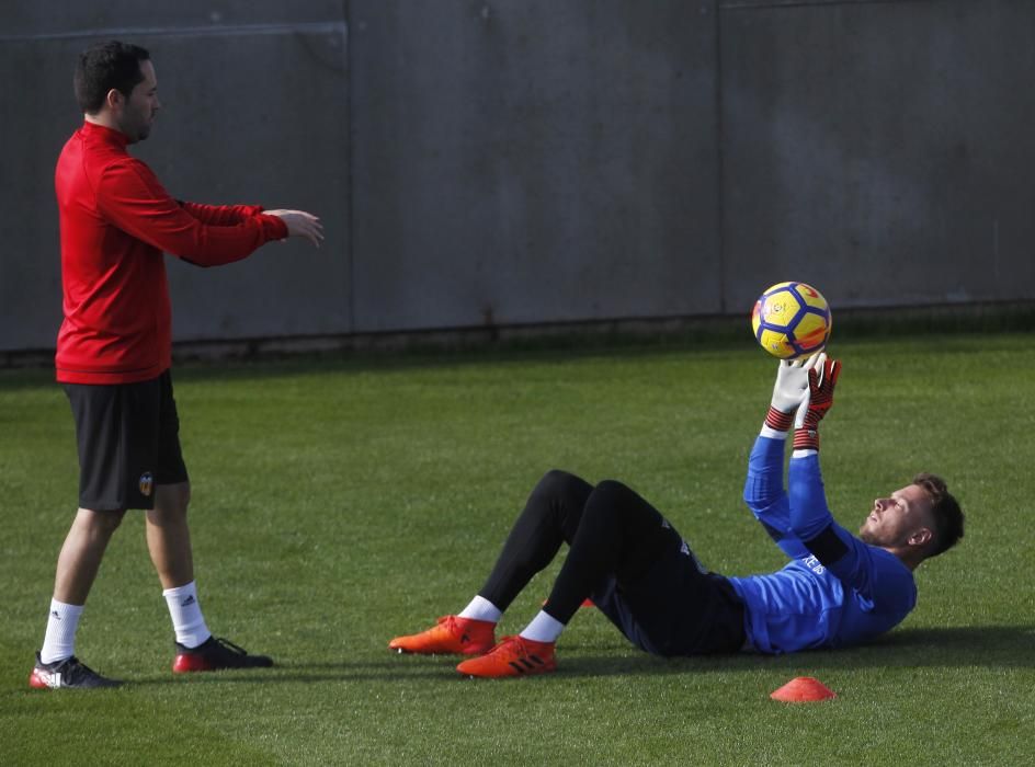 El Valencia CF prepara el partido contra el Legané