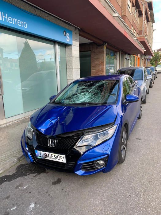 Así quedó el coche del detenido por el atropello