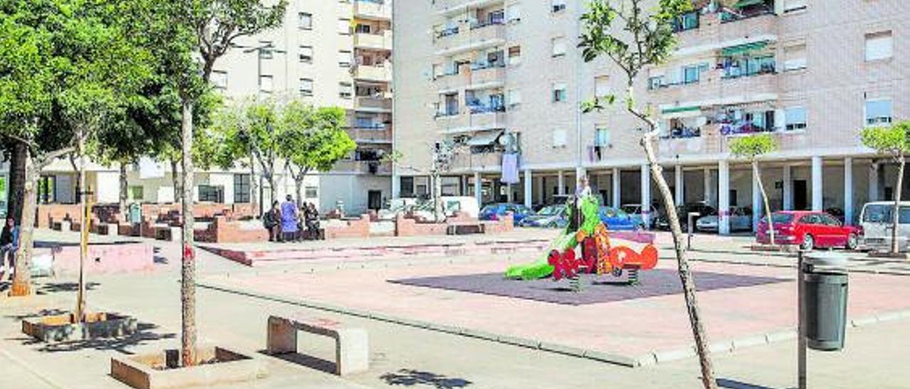 Intervención en el grupo de vivienda pública San Lorenzo de Castelló.  | EVHA