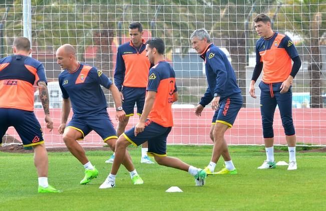 CAMPO EL HORNILLO PRIMER ENTRENAMIENTO UD LAS ...