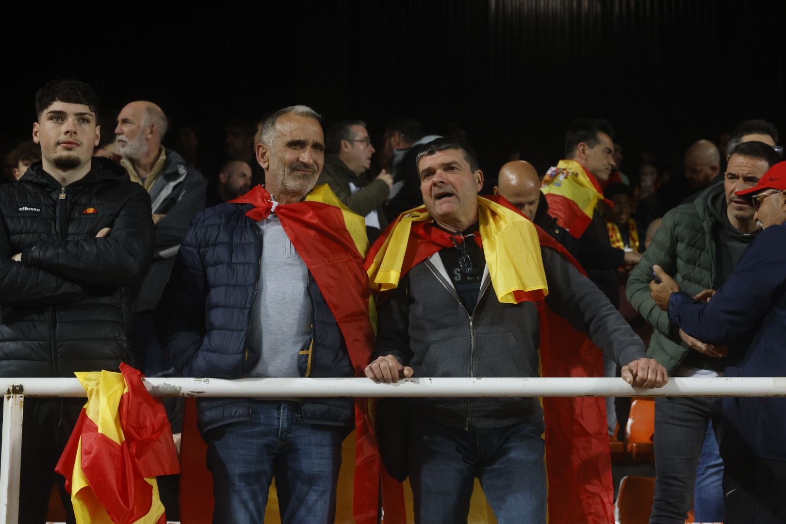 España - Países Bajos: Búscate en la grada de Mestalla