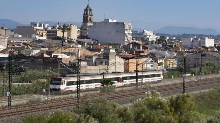 Atropello mortal del tren entre Carcaixent y la Pobla Llarga