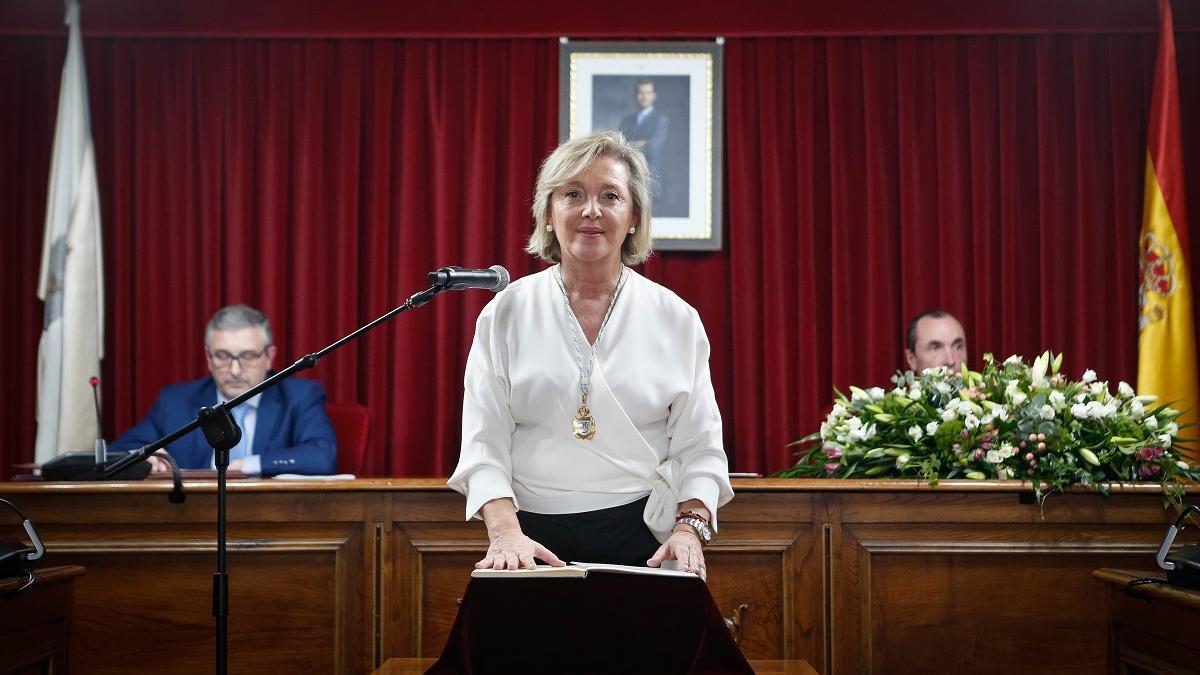 Paula Alvarellos promete el cargo de alcaldesa