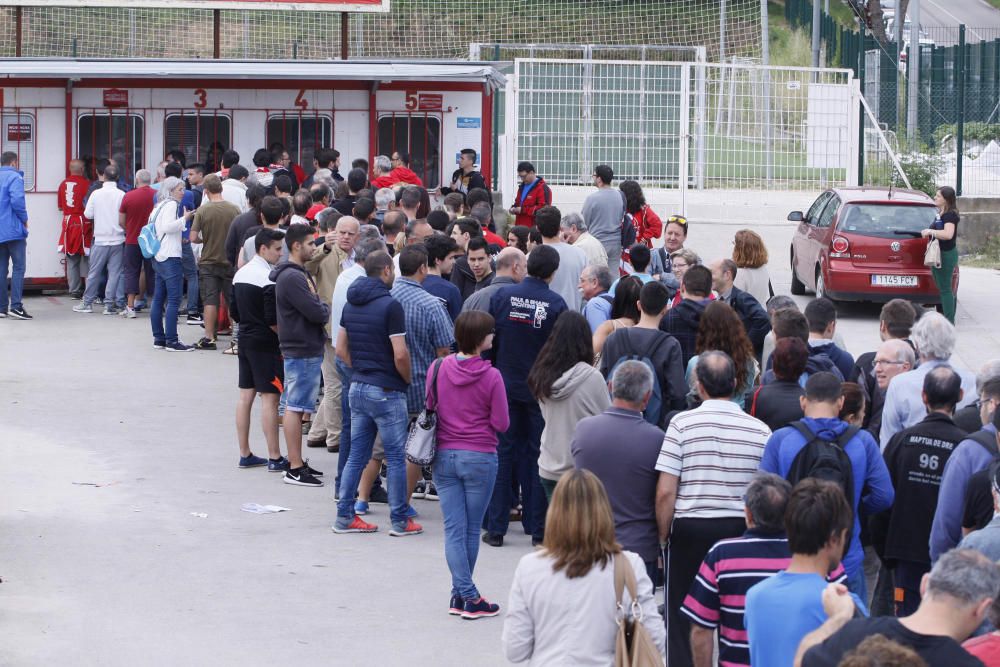 Cues a Montilivi per aconseguir les últimes entrades del Girona-Osasuna