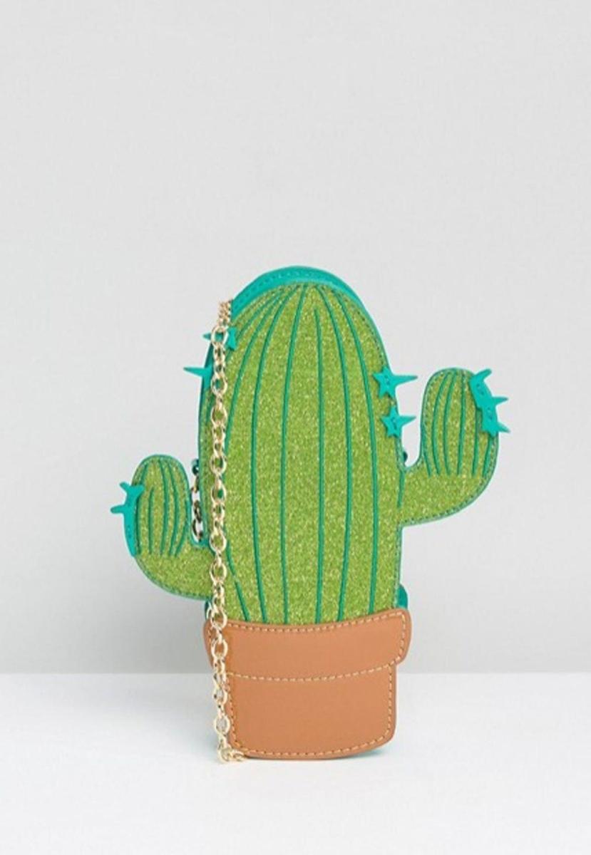 Bolso con forma de cactus de Asos. (Precio: 24 euros)