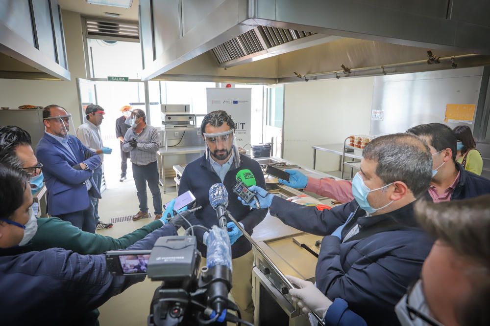 Alicante Gastronómica Solidaria atiende ya a 1.400 personas cada día