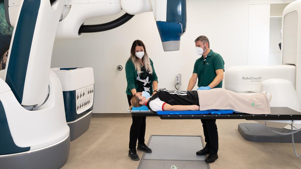Radioterapia personalizada con precisión robótica a través del CyberKnife S7