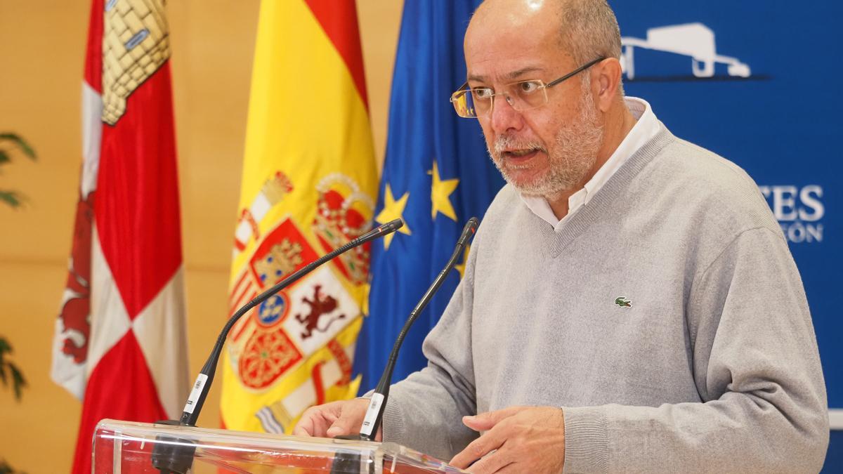 El procurador electo por Valladolid, Francisco Igea, ofrece una rueda de prensa.