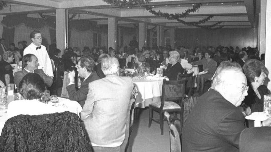 Panorámica del salón del Lido, en uno de los eventos celebrados en los 90.