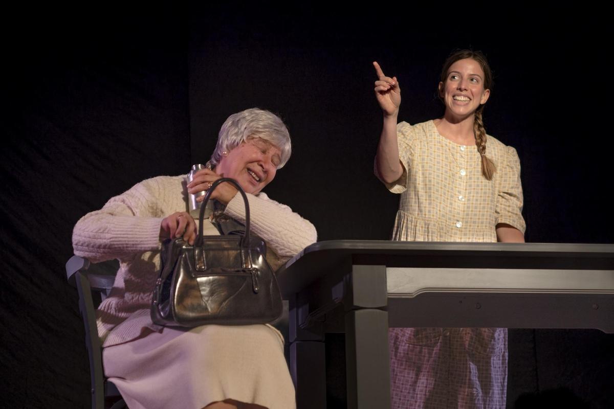 María Álvarez y Clara Cabrera.