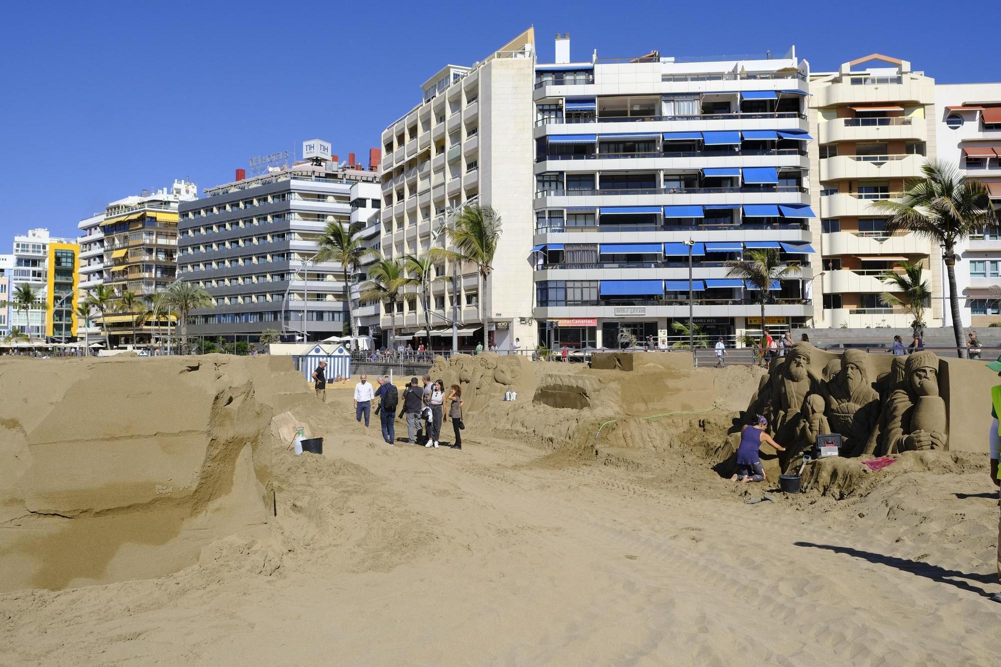 El Belén de Arena de Las Canteras se hace mayor