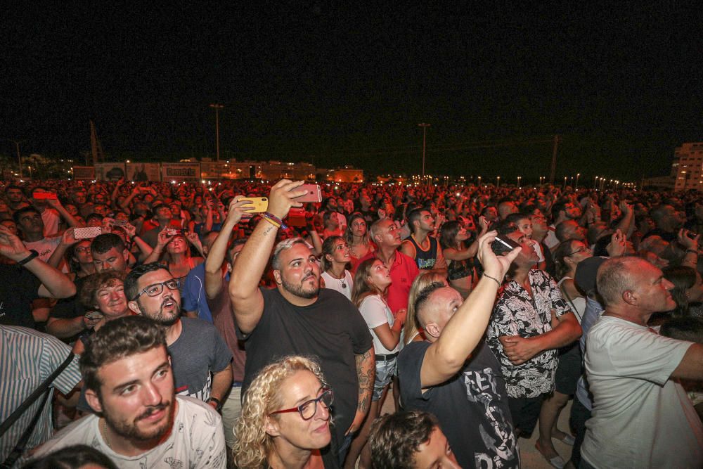 Mascletà nocturna de las fiestas de Elche