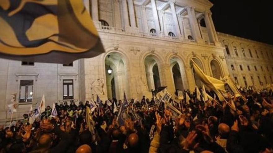 El jefe de la policía de Portugal dimite tras una gran manifestación de las fuerzas de seguridad