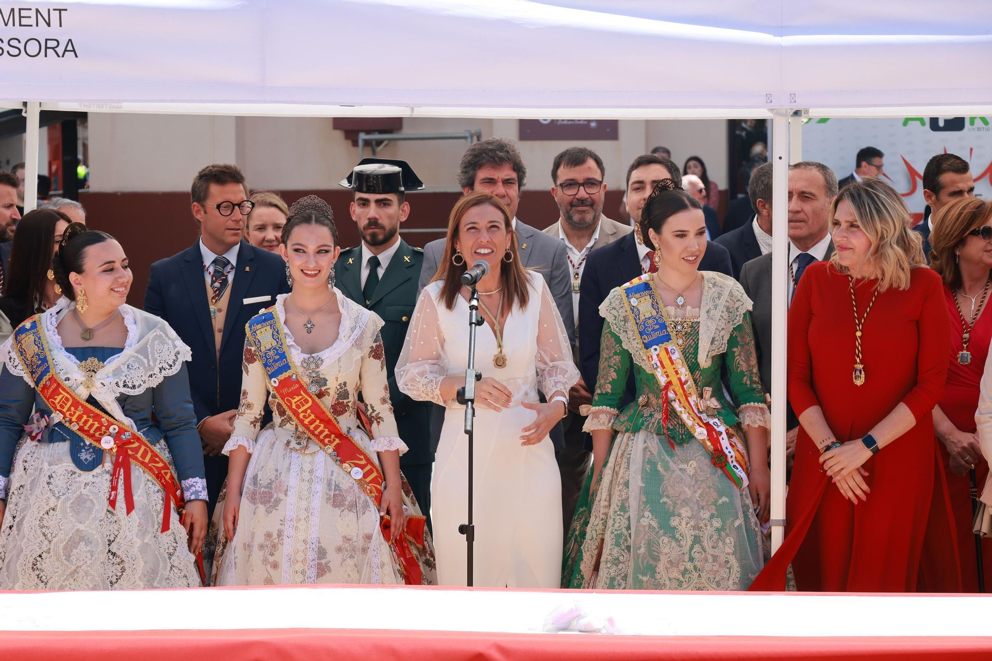 Galería del reparto de arroz de les 'calderes' en el día grande de las fiestas de Almassora