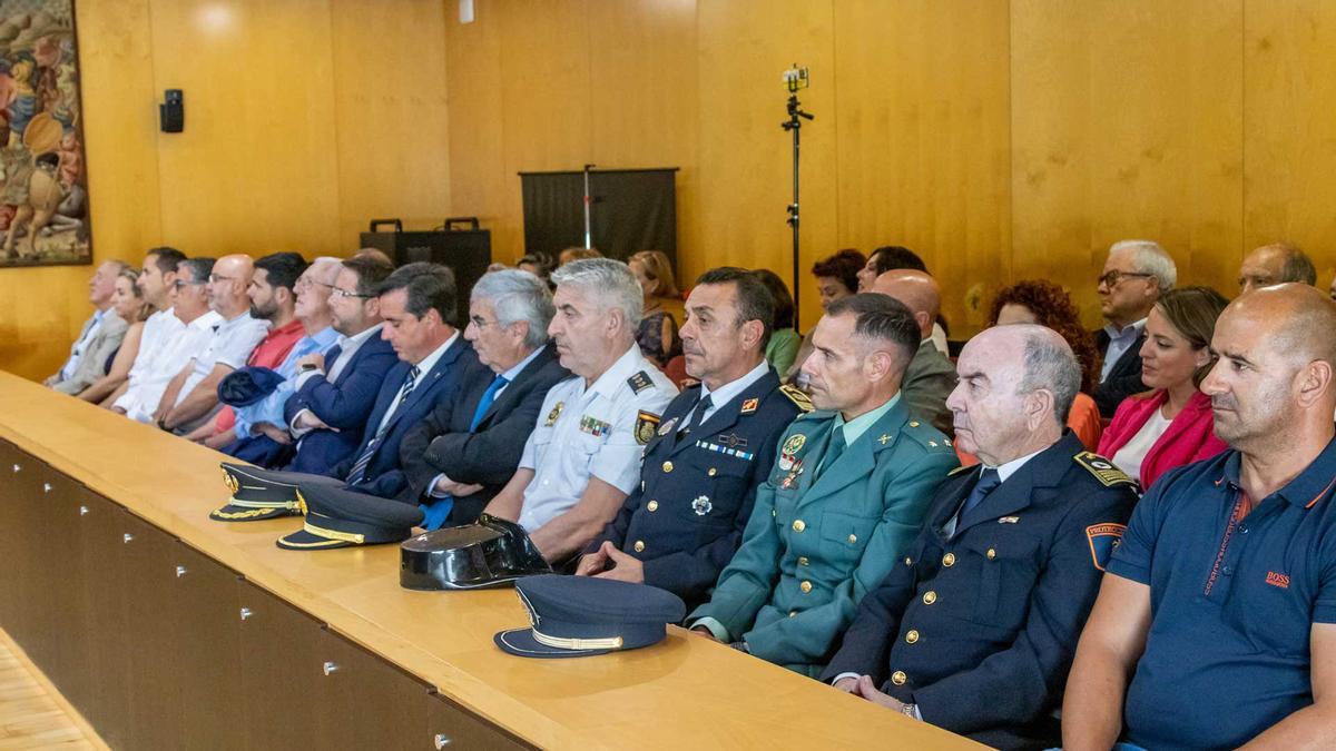 El público asistente al pleno de este lunes en Benidorm.