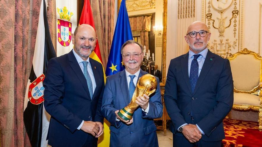 Louzán: „Es gibt keine logische Erklärung dafür, dass Spanien nicht das Finale der Weltmeisterschaft ausrichtet"