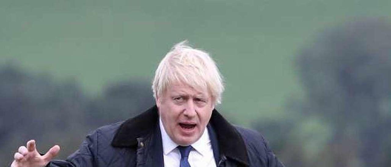 Boris Johnson, este viernes, durante una visita a Escocia. // Reuters