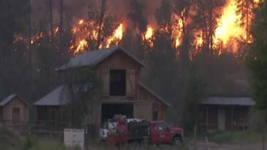 Tres bomberos pierden la vida en Estados Unidos