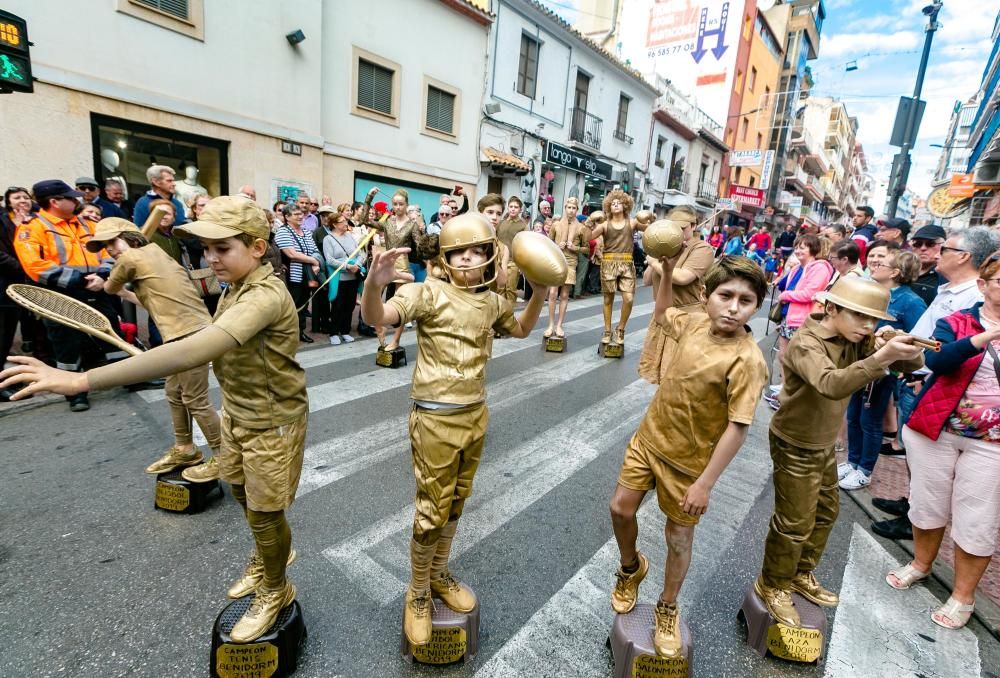 Los más pequeños desfilan en el Carnaval Infantil de Benidorm.