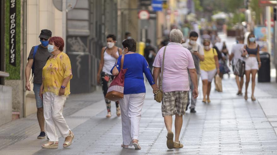 Canarias suma dos fallecidos con covid y más de 1.500 contagios en mayores de 60 años