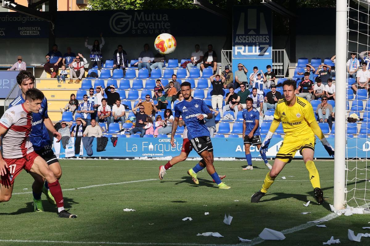 Imágenes del partido de ida del play-off Alcoyano Sanse 0-2