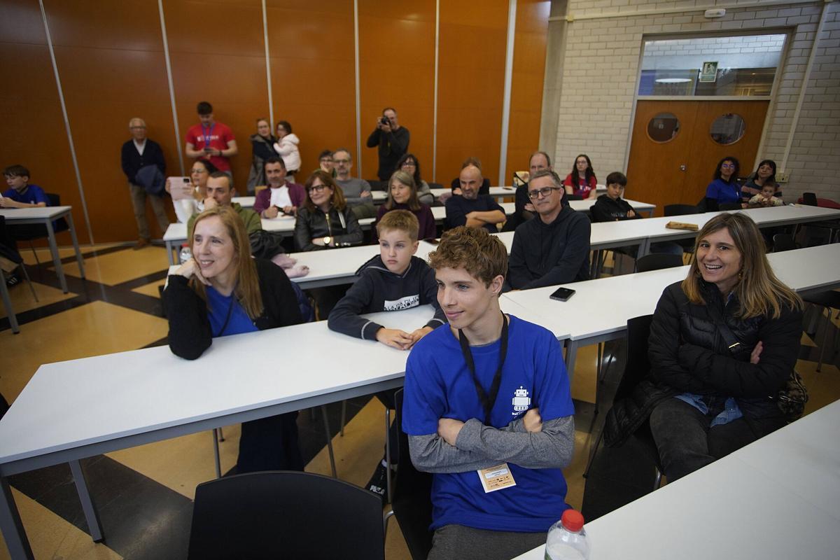 Girona Escola Politècnica Superior de la UdG First Lego League Robòtica Girona Escola Politècnica Superior de la UdG First Lego League Robòtica