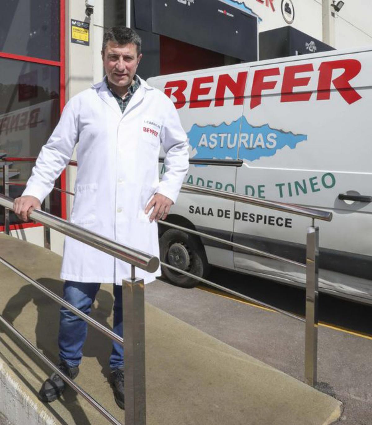 Daniel Berdasco, uno de los gerentes en Benfer, en las instalaciones de la empresa. | Pablo Solares