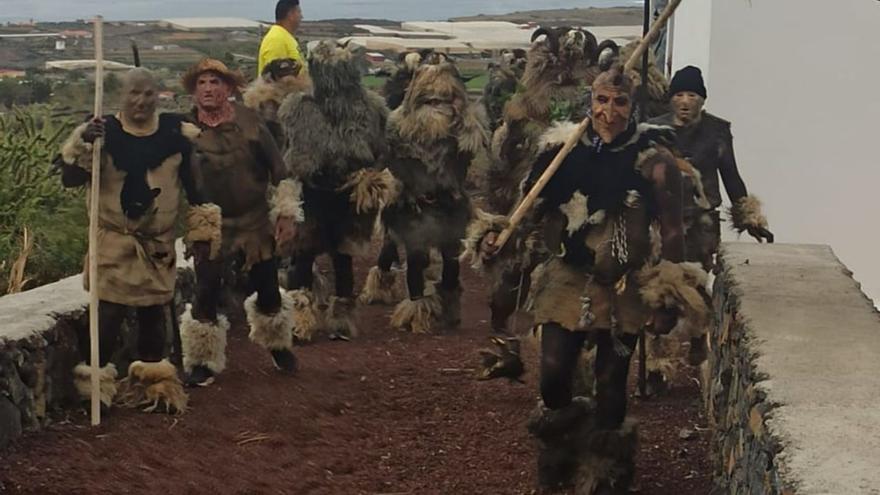 Los Carneros de Tigaday a su salida de la Casa de Miedo.