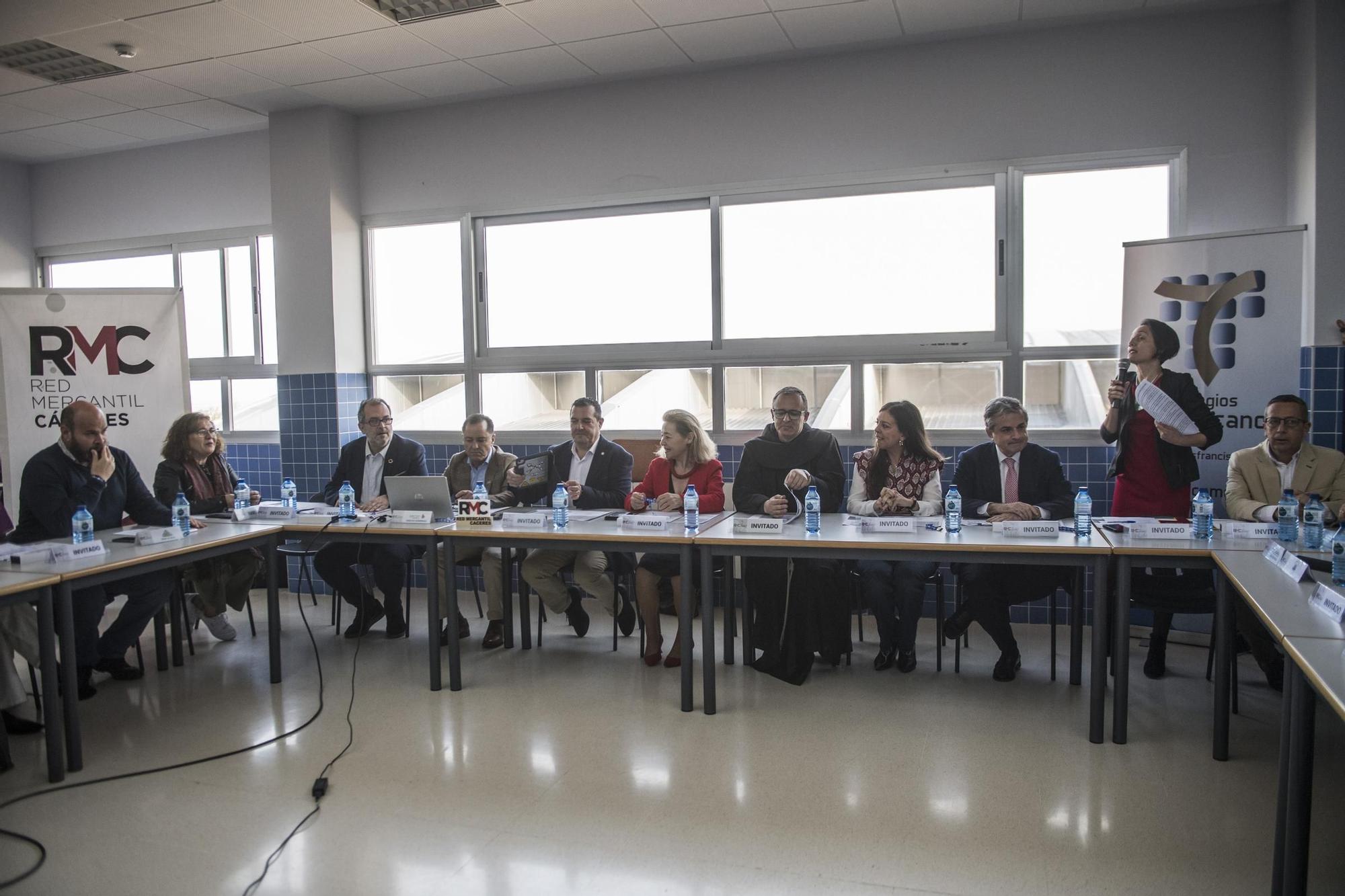 Colegio San Antonio de Cáceres: tu futuro en un minuto