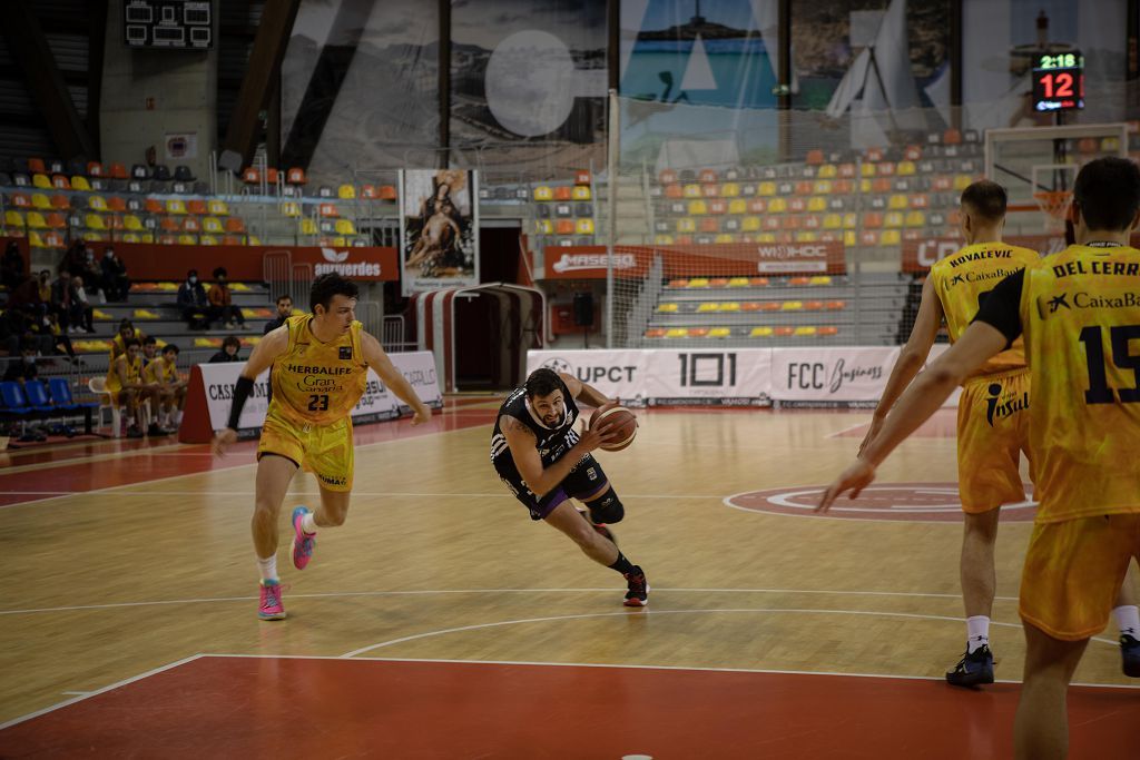 Todas las imágenes del encuentro del FC Cartagena CB ante el Herbalife Gran Canaria