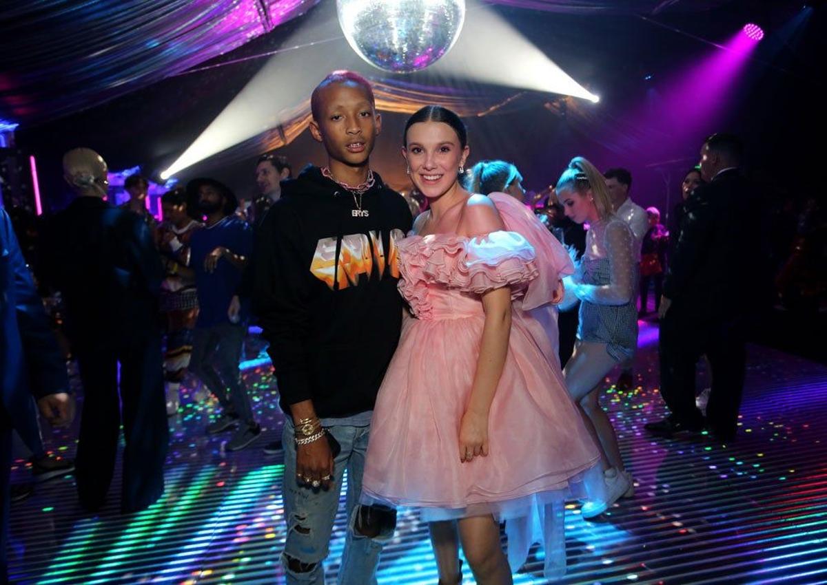 Millie Bobby Brown posa junto a Jaden Smith durante la fiesta en honor a 'Stranger Things: 3'