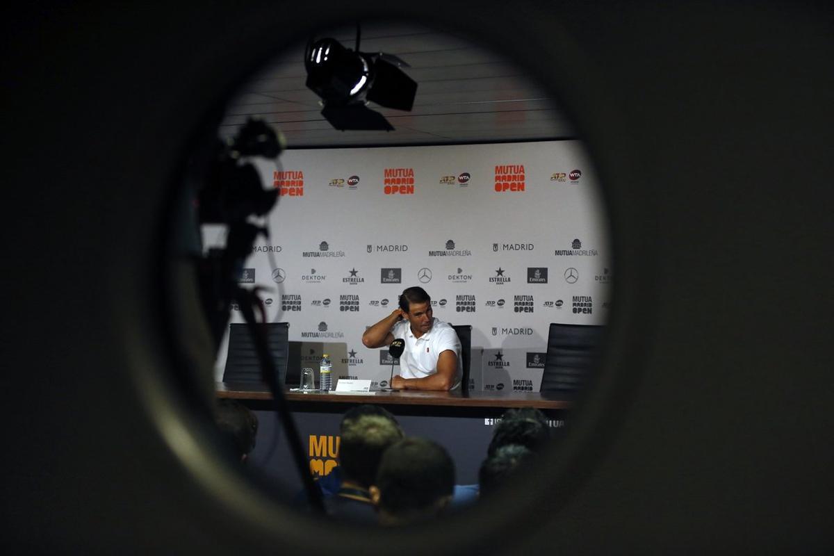 GRAF5226. MADRID, 07/05/2019.- El tenista Rafa Nadal, ofrece una rueda de prensa durante el Mutua Madrid Open que se disputa en la Caja Mágica, en Madrid. EFE/ Javier Lizón