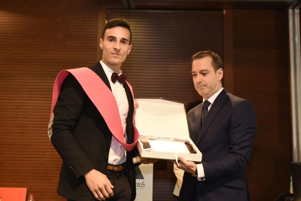 Graduaciones en Claudio Galeno